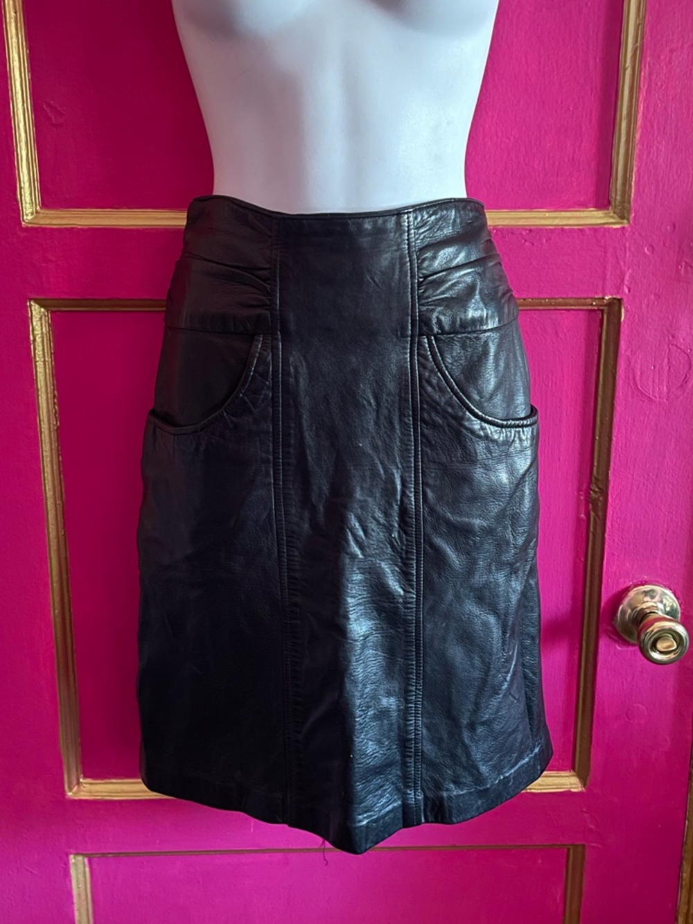 Vintage Black butter soft Leather High waist mini Skirt with pockets waist 27”